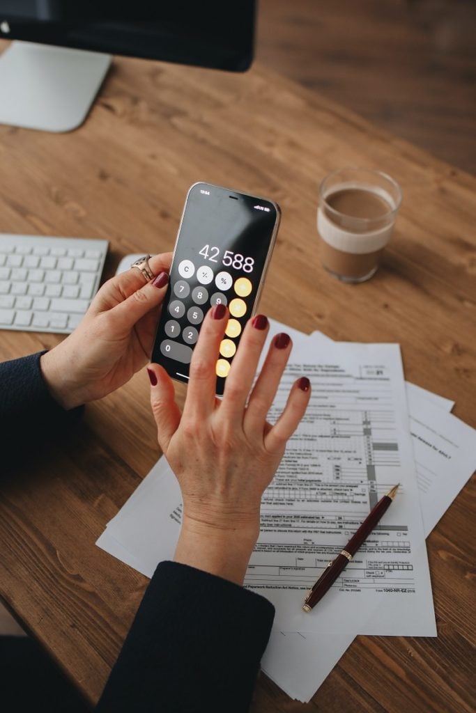 Luego de mapear las obligaciones de tu empresa en el calendario tributario es imprescindible que-actualices permanente los tipos de impuestos con los que debes cumplir.
